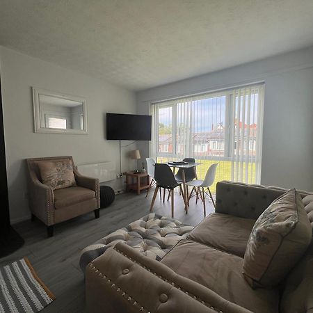 Dog Friendly Beachside Cottage No11 Kessingland With Private Parking Экстерьер фото
