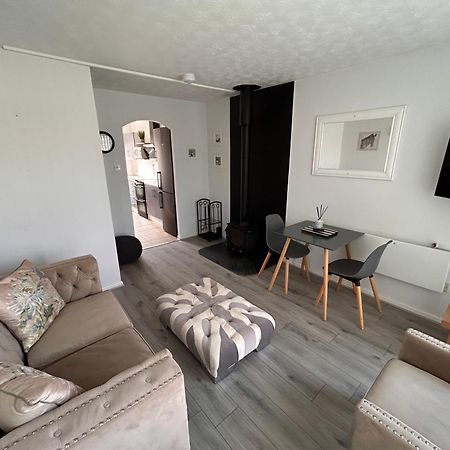 Dog Friendly Beachside Cottage No11 Kessingland With Private Parking Экстерьер фото