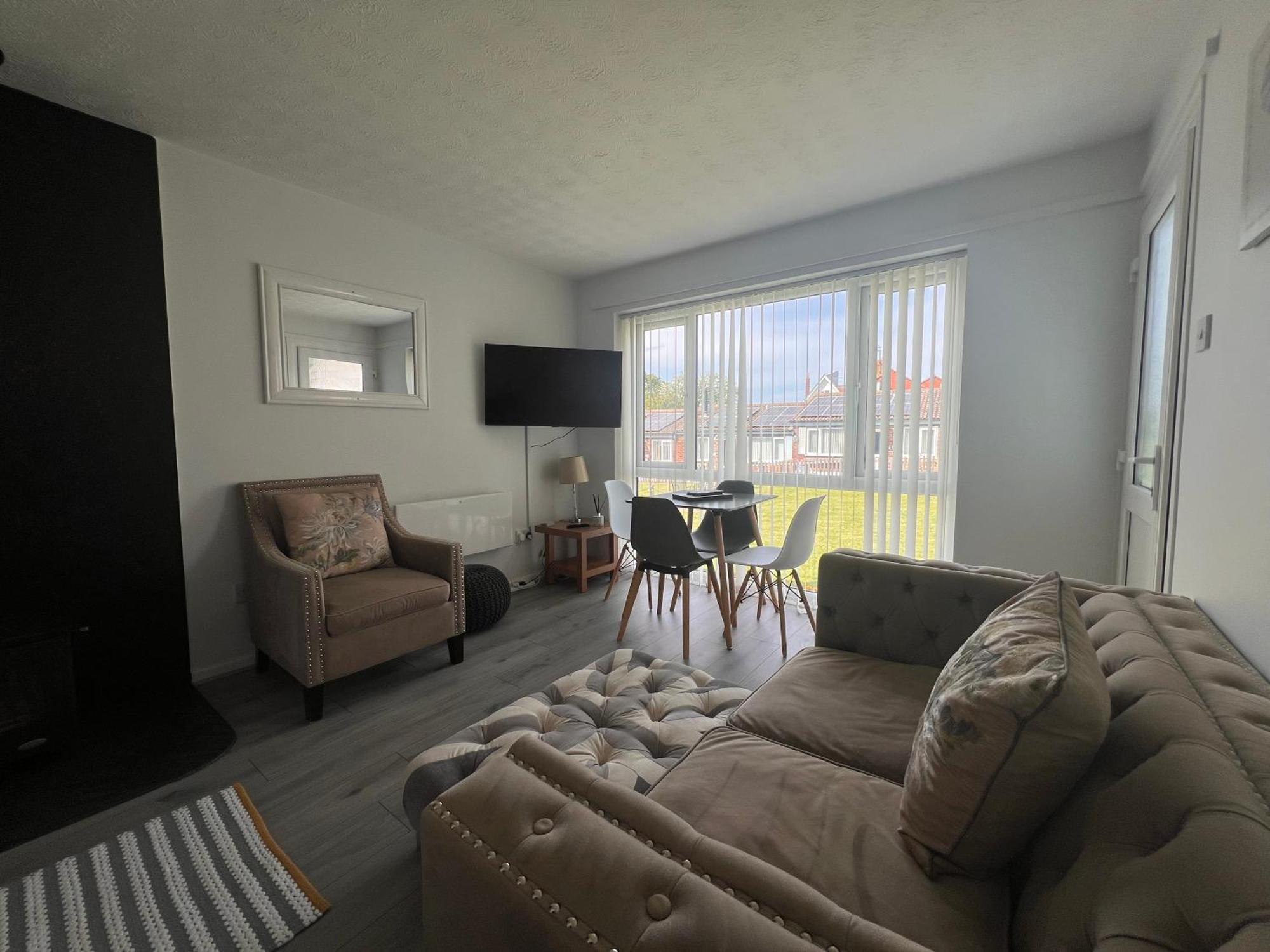 Dog Friendly Beachside Cottage No11 Kessingland With Private Parking Экстерьер фото